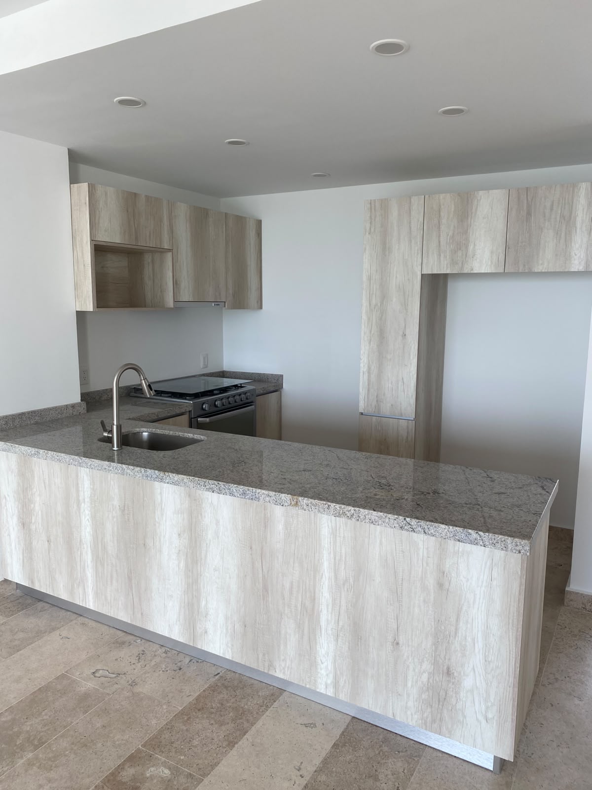 PENTHOUSE nuevo en Vía Cumbres de 3 recamaras  2