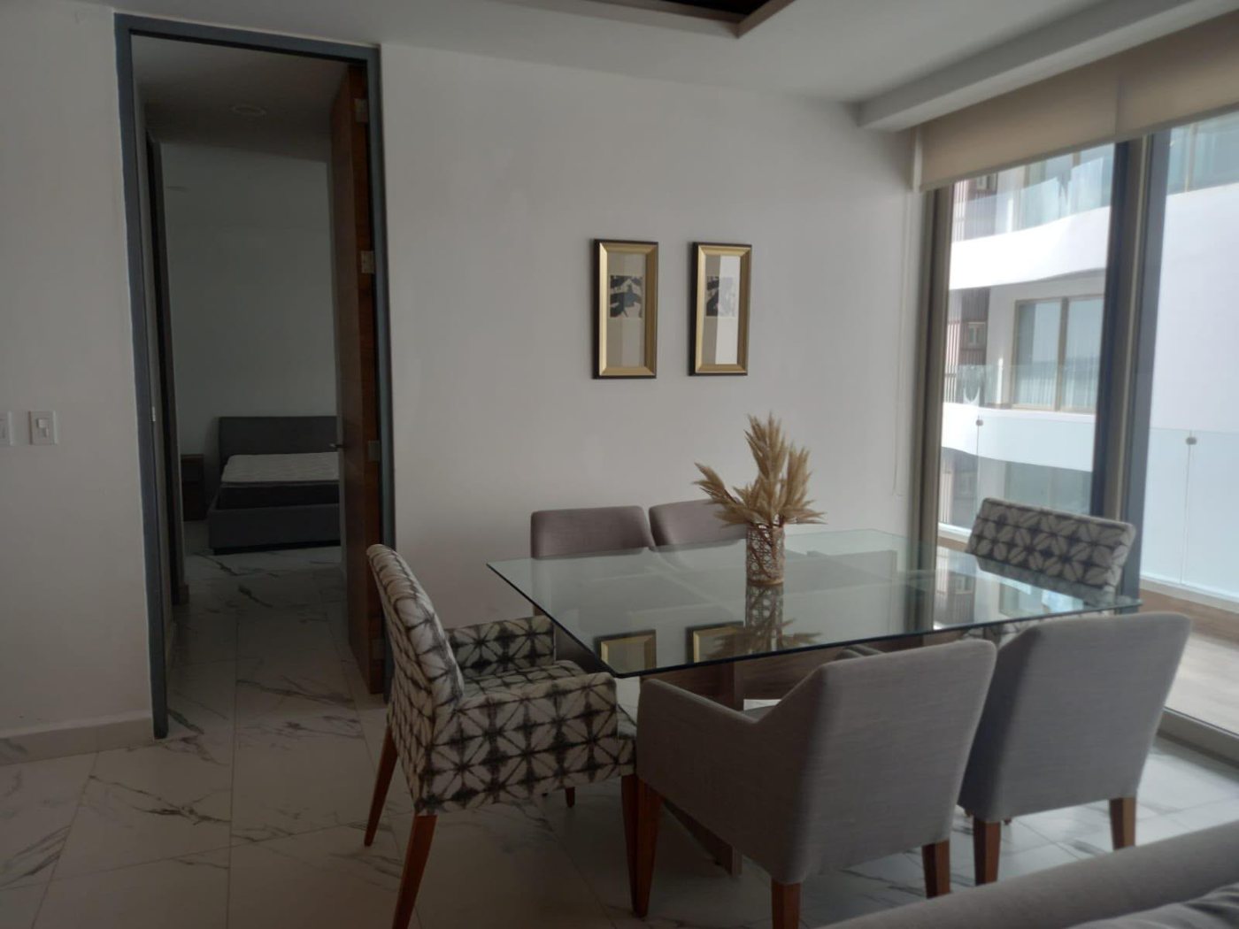 Departamento amueblado 2 recámaras en ICONO Towers 2