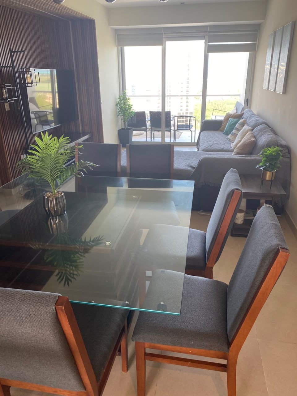 Departamento amueblado con vista al mar en Malecón Américas 3