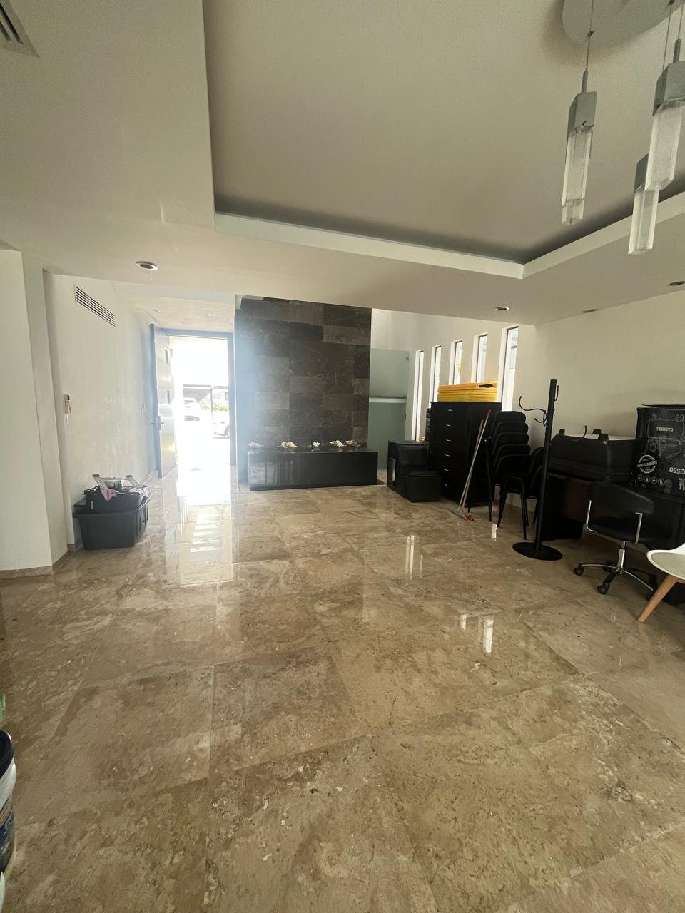 Casa 4 recámaras en Residencial Cumbres 3
